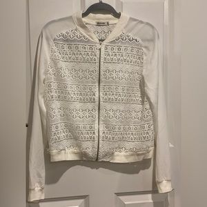 White blouse with zipper